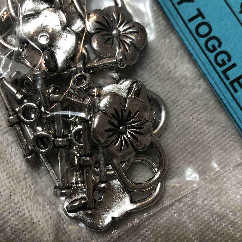 Pewter Pansy Toggles