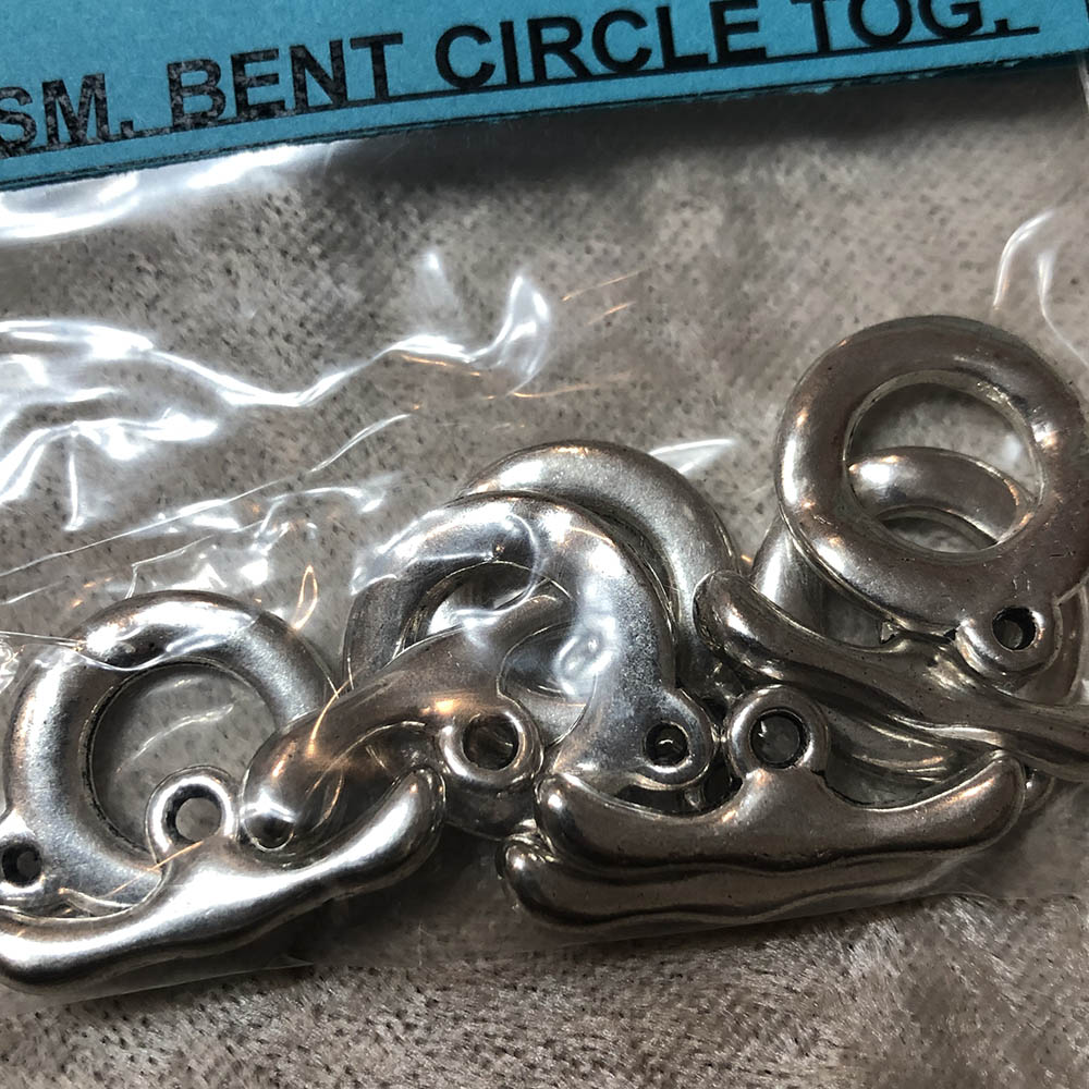 Pewter Small Bent Circle Toggle