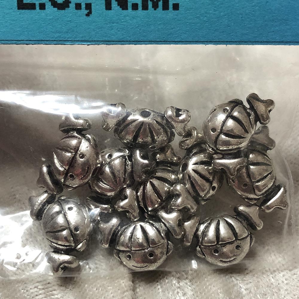 Pewter Pigtail Girl Face Beads