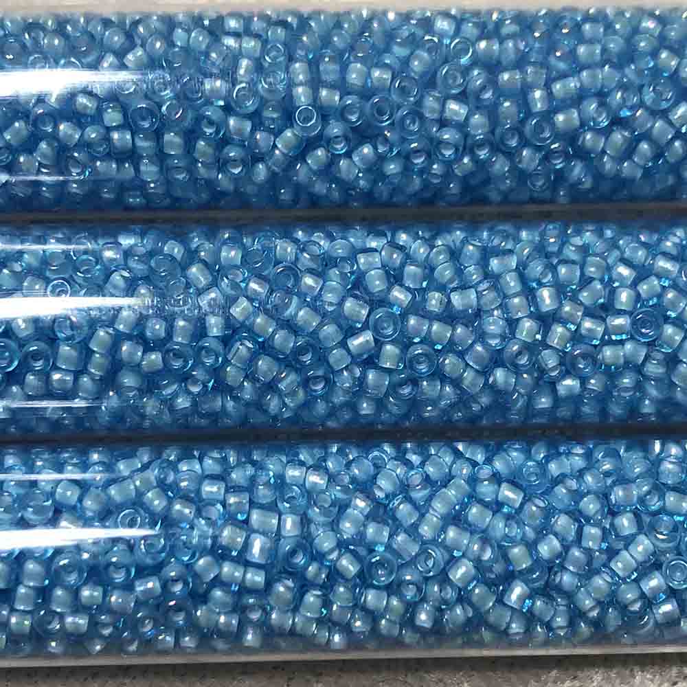 11/0 White Lined Baby Blue 331C Japanese Seed Beads