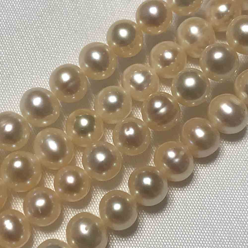 Medium Peach Cream Round Cultured Pearls