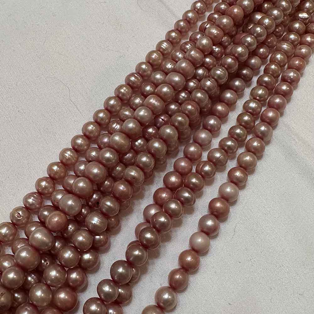 Medium Iris Rose Smooth Round Pearls