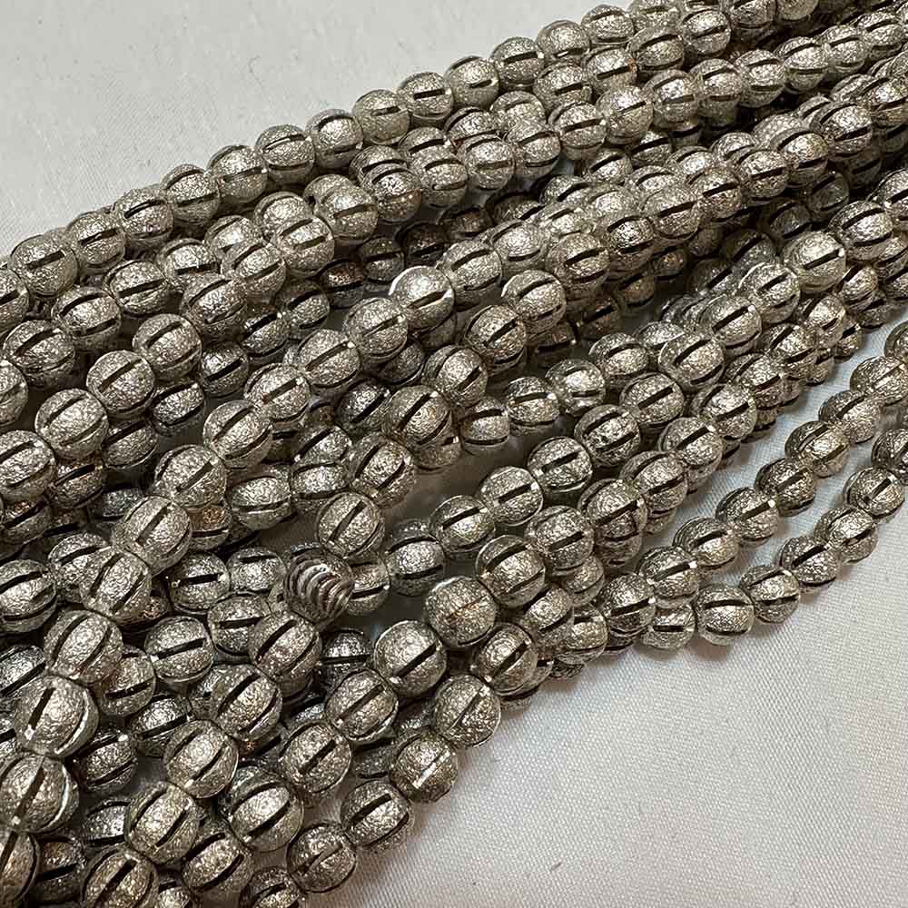 Small Silver Plated Stardust Striped Round Beads