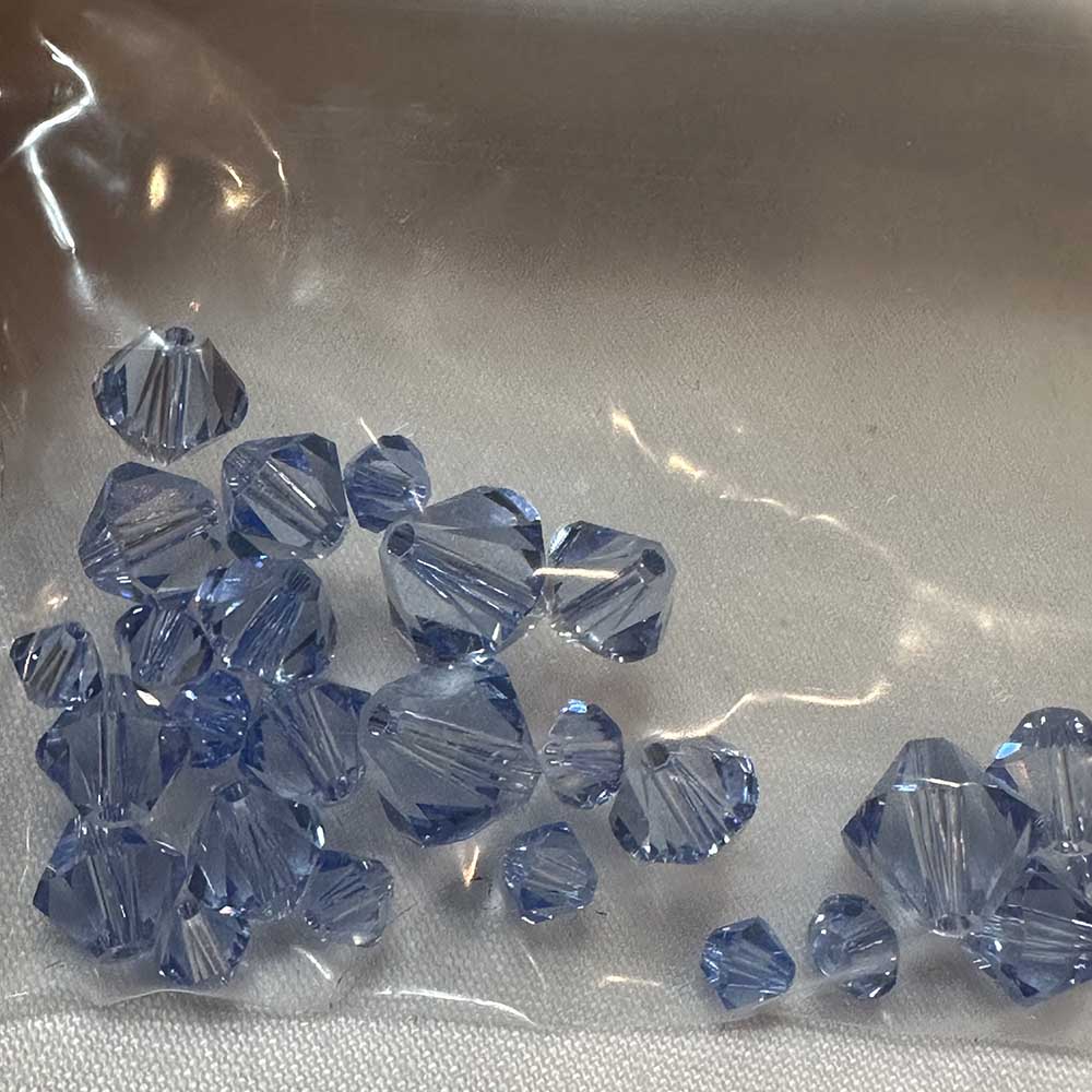 Periwinkle Bicone Mixed Size Crystal Beads