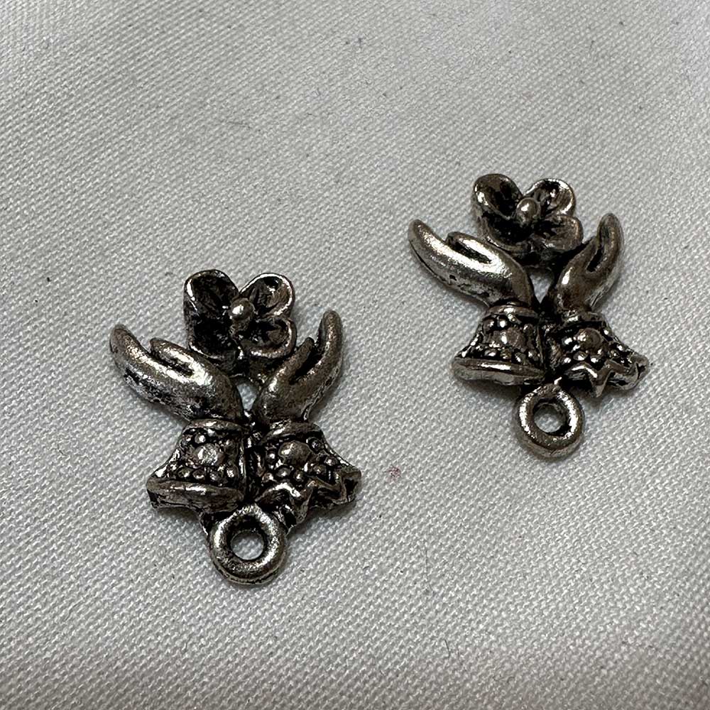 Single Sided Hands with Flower Charm Antique Silver Finish