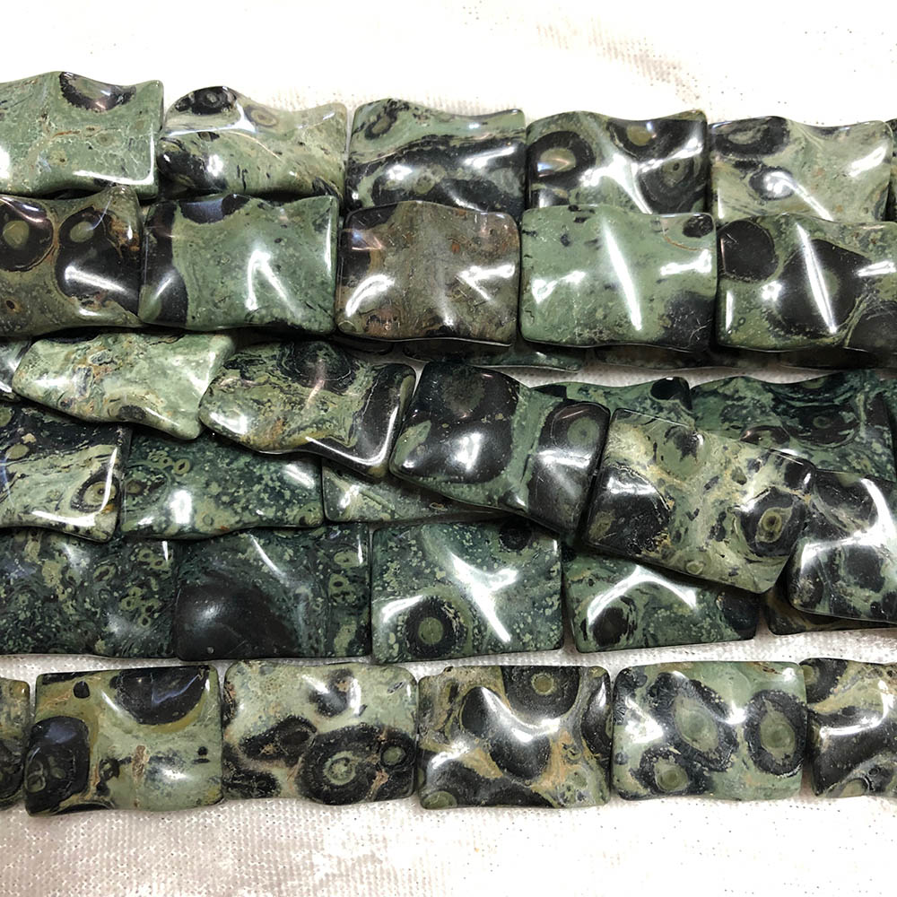 Green Agate Flat Scalloped Beads