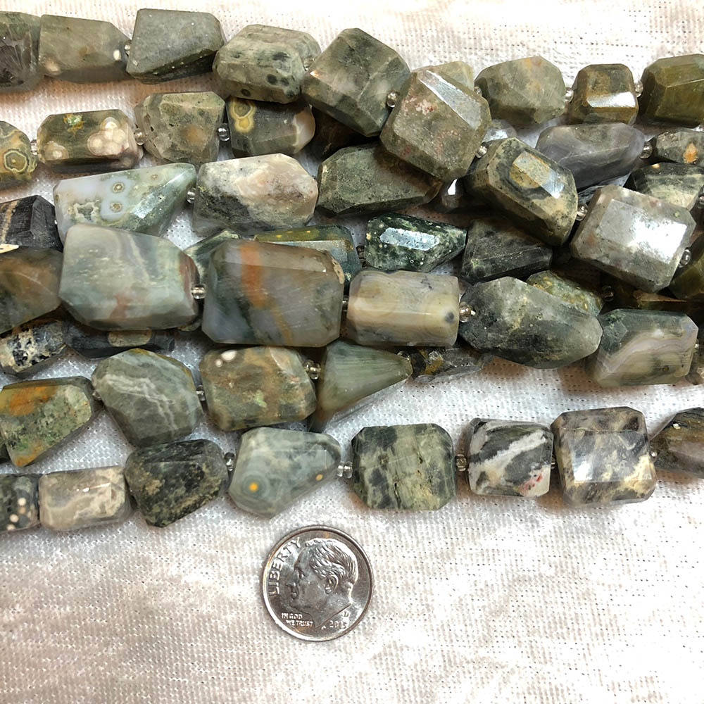 Medium Green Agate Faceted Nugget Beads