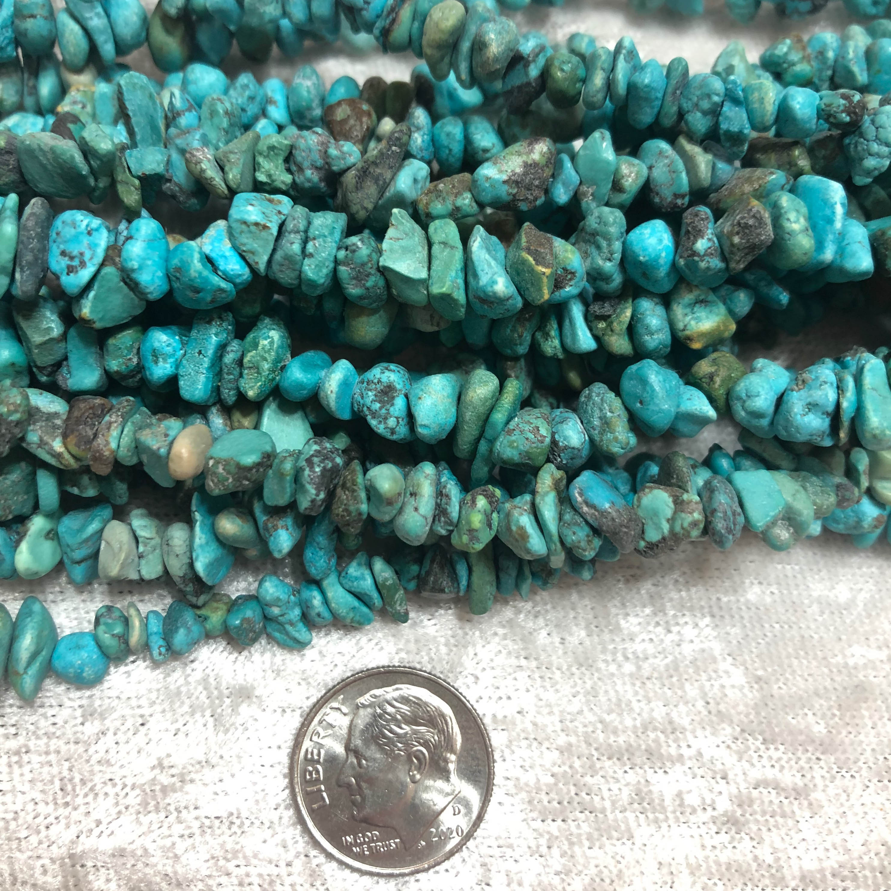 Dyed Turquoise Chip Beads