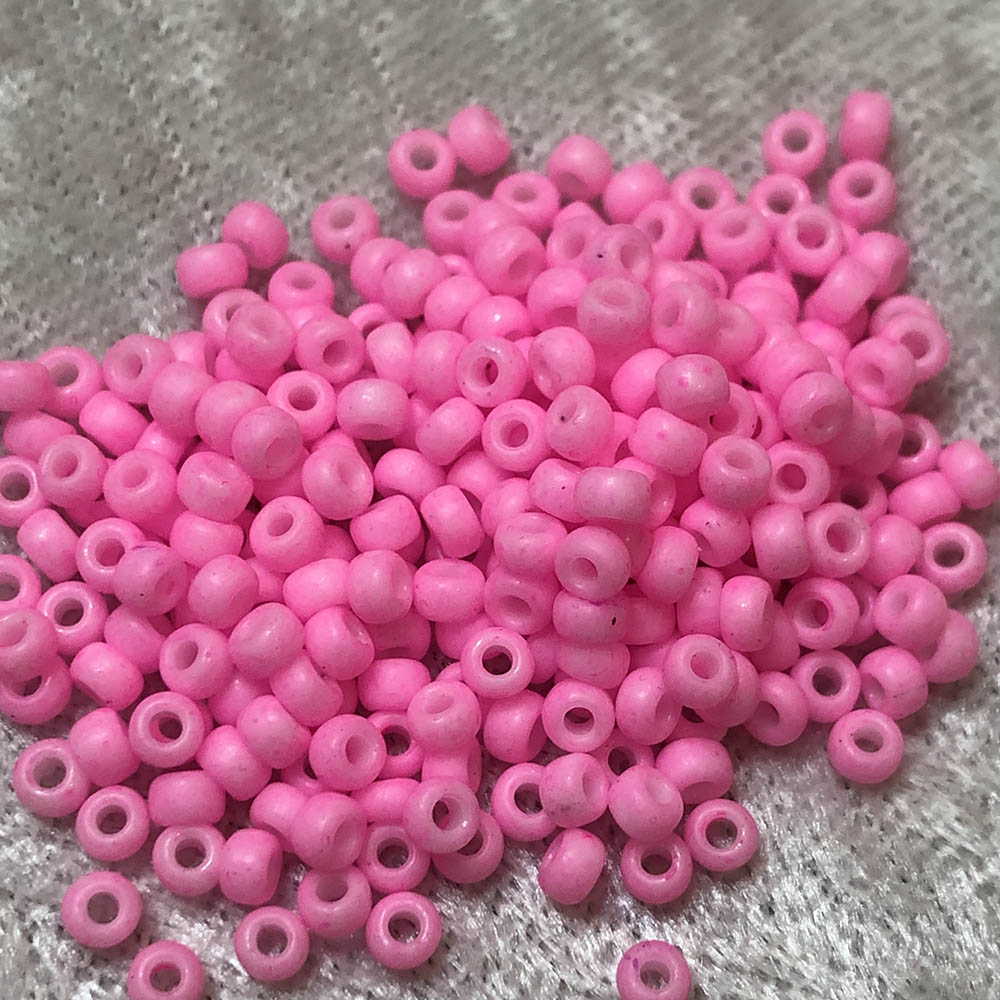 8/0 Opaque Dyed Soft Pink 415 Japanese Seed Beads