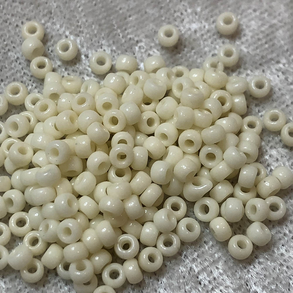 8/0 Opaque Ivory Pearl 402C Japanese Seed Beads