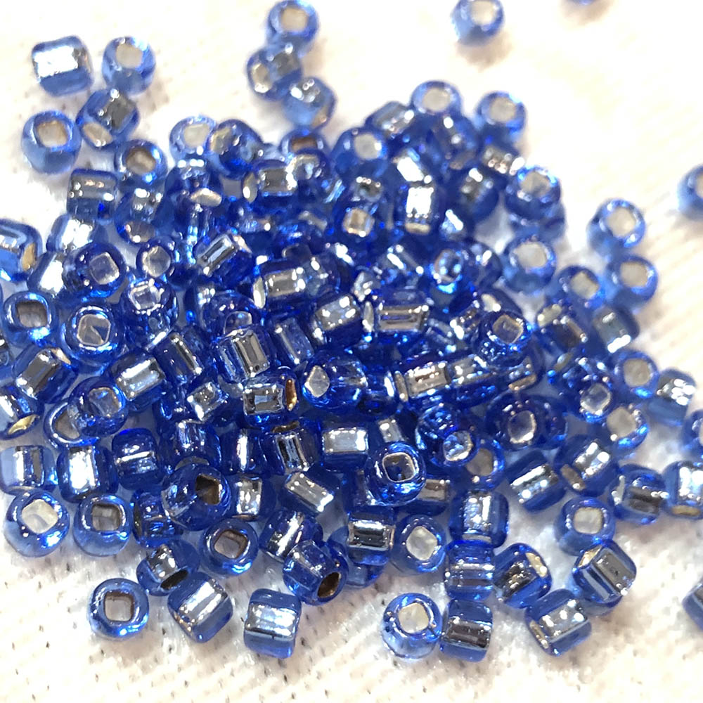 8/0 Silver Lined Sapphire 19 Japanese Seed Beads