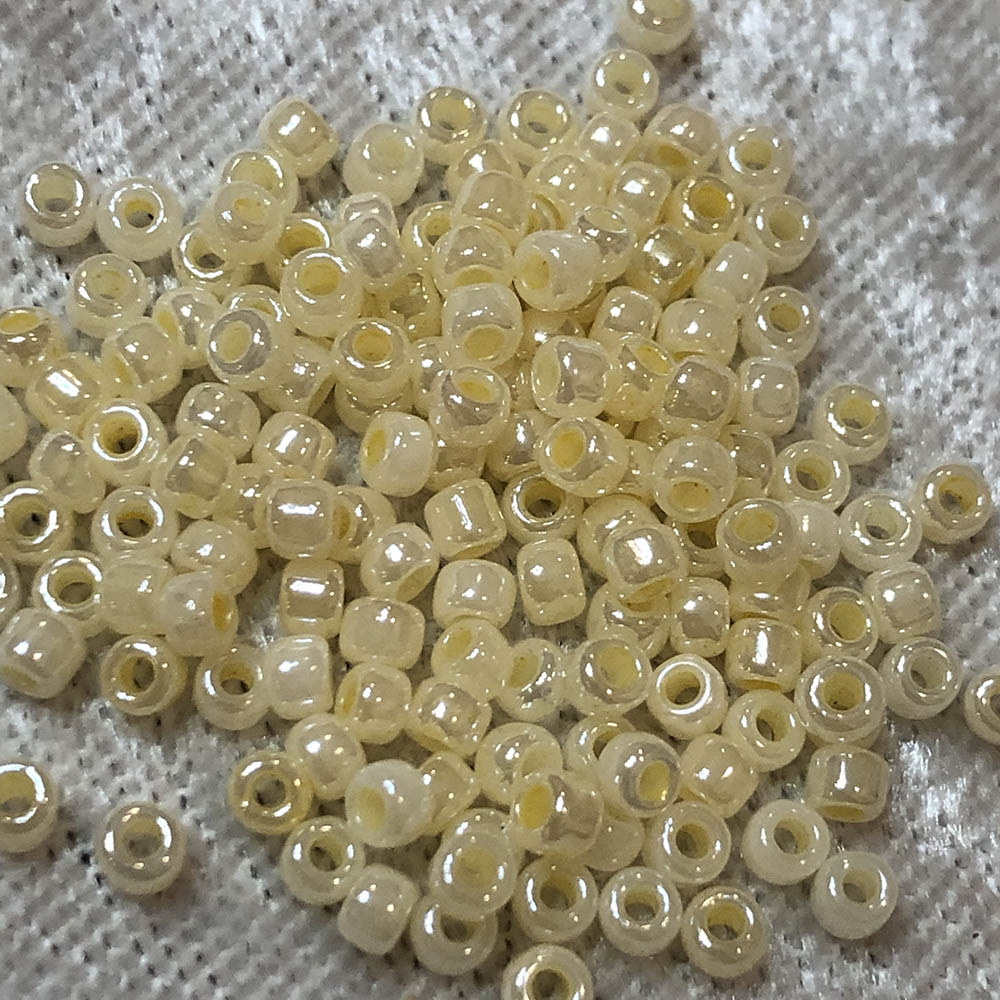 8/0 Ceylon Pearl 512 Japanese Seed Beads