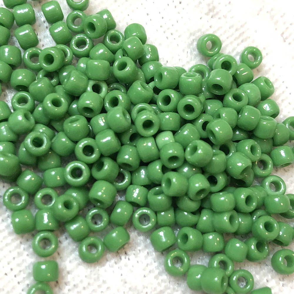 8/0 Opaque Green 411 Japanese Seed Beads